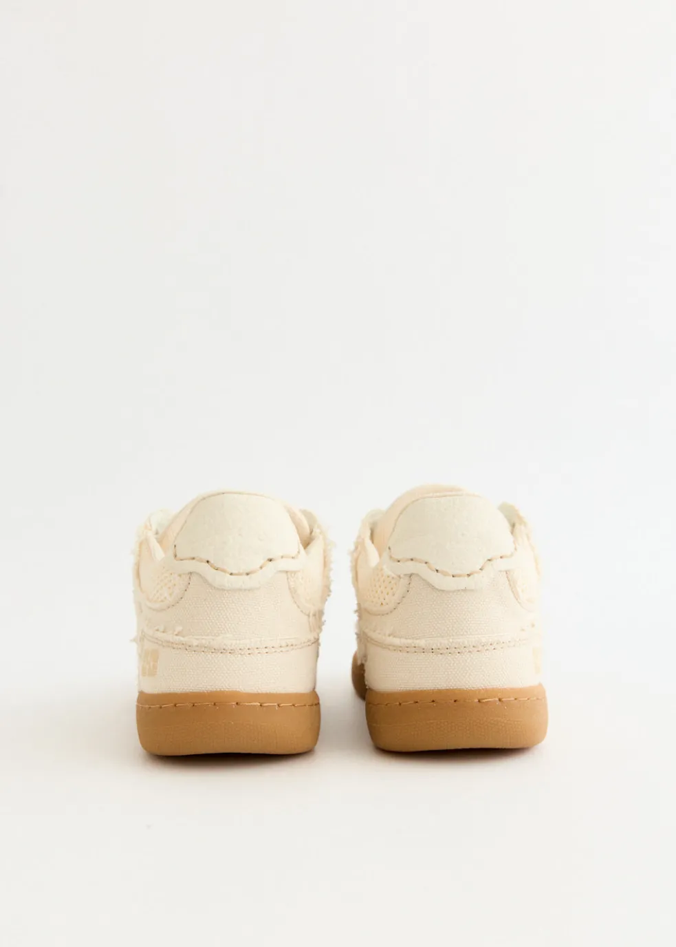 08 Canvas Raw Edge Sneakers