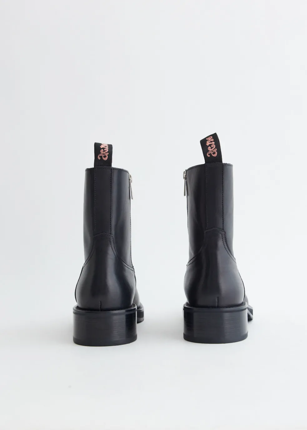 Besare Glossed Boots