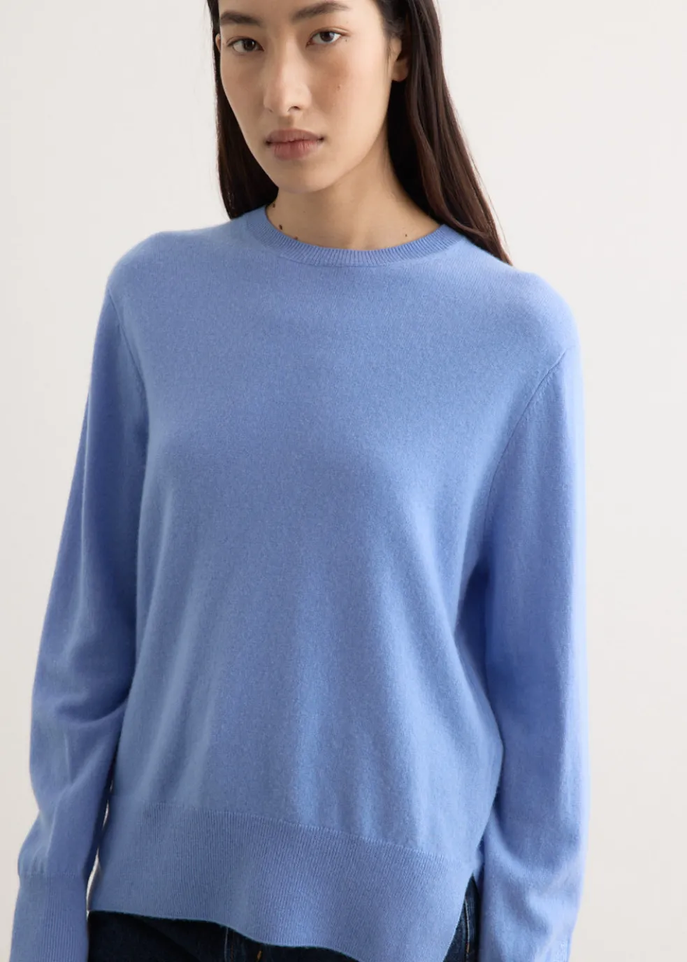 Crew Neck Cashmere Knit