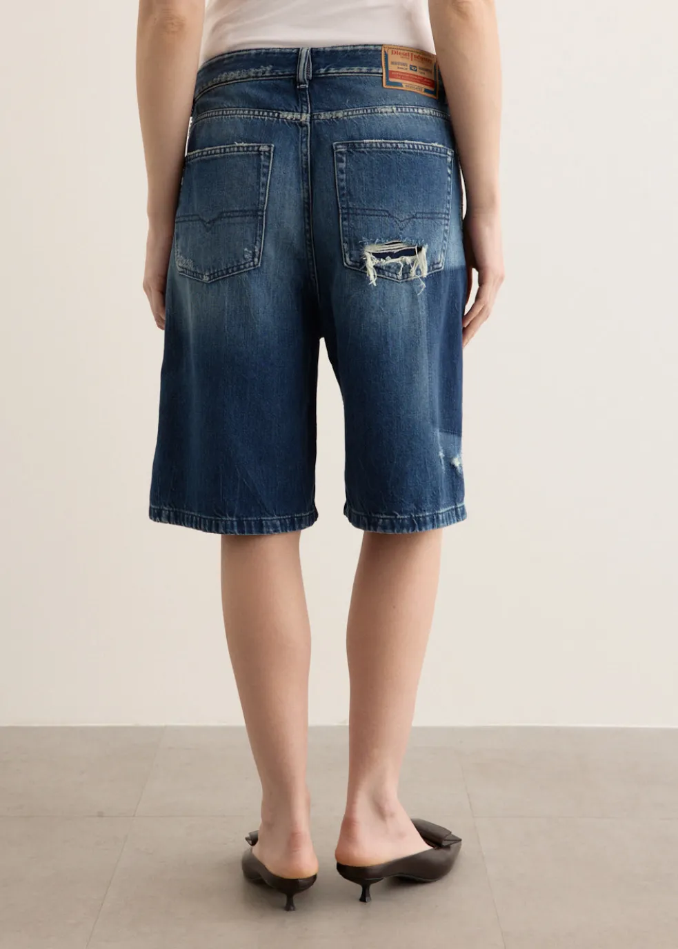 DE-SIRE-SHORT Short Pants