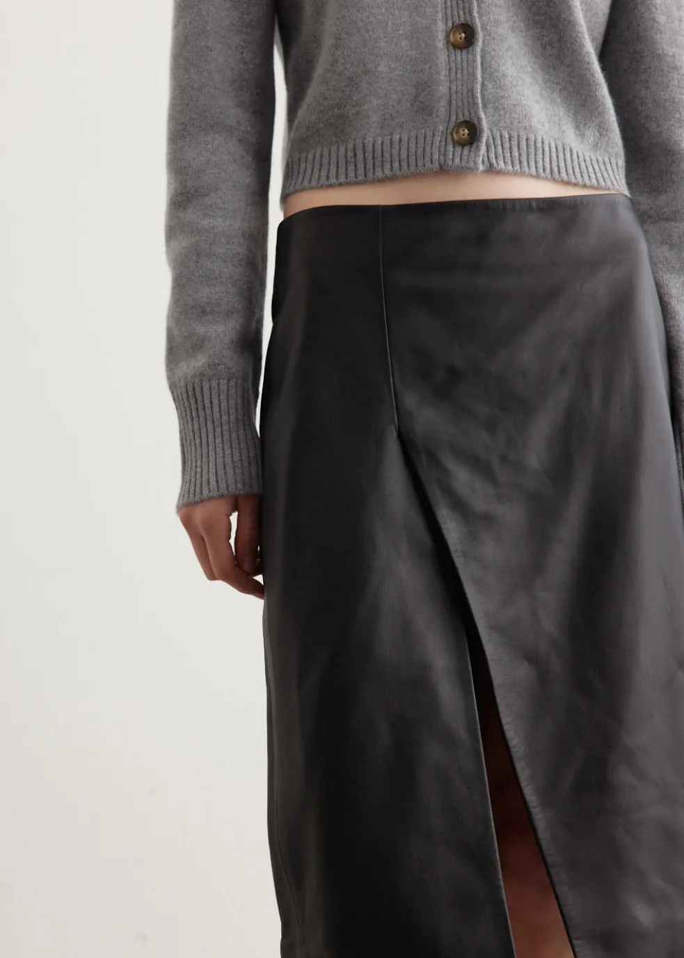 Ekare Slit Skirt