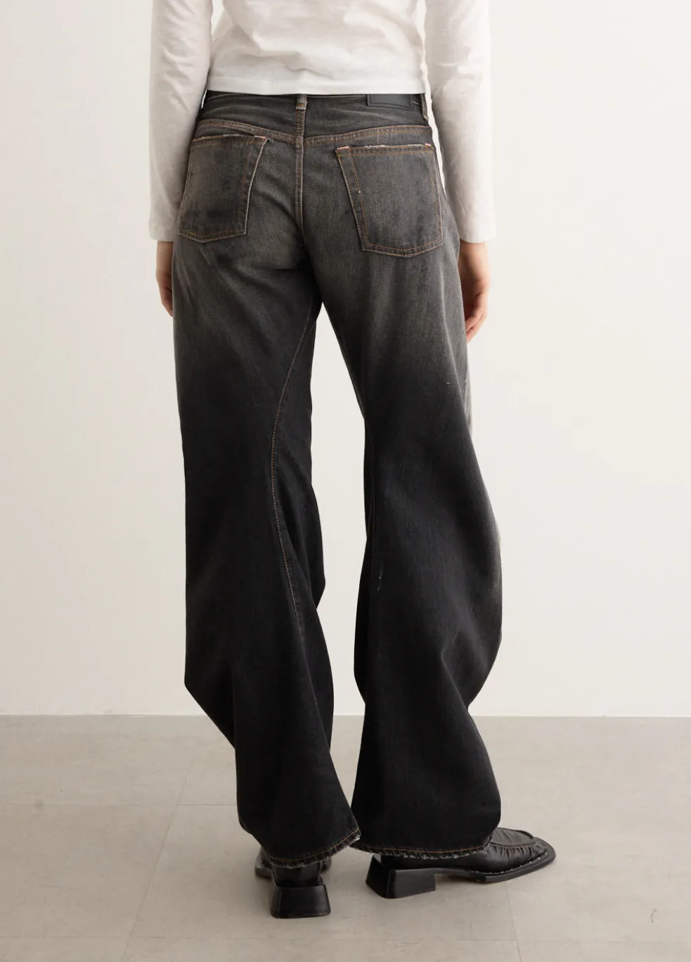 2006F Black Trafalgar Jeans