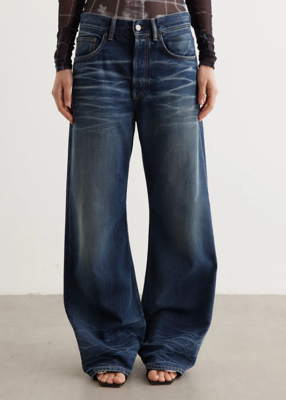 2021F Loose Fit Jeans