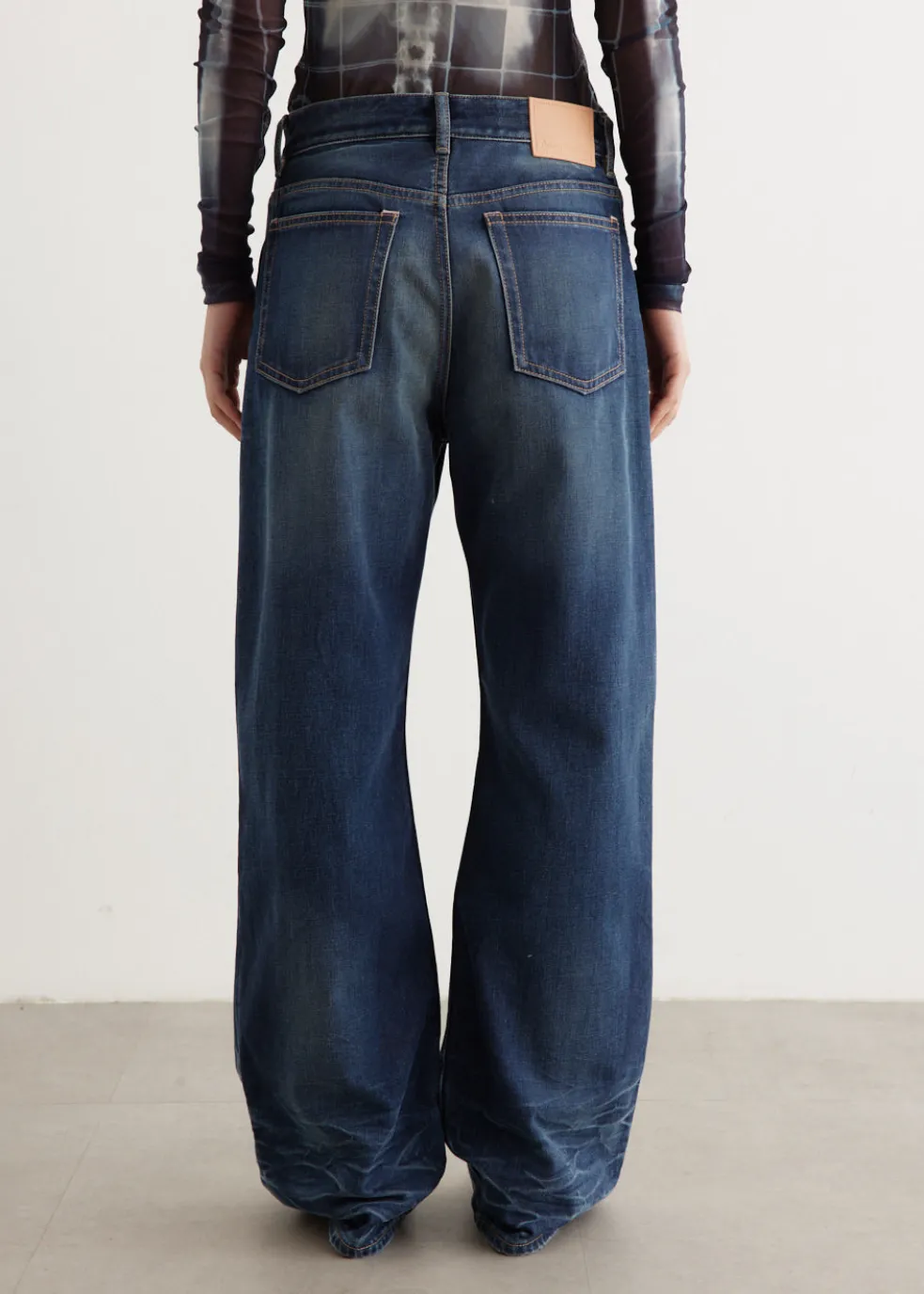 2021F Loose Fit Jeans
