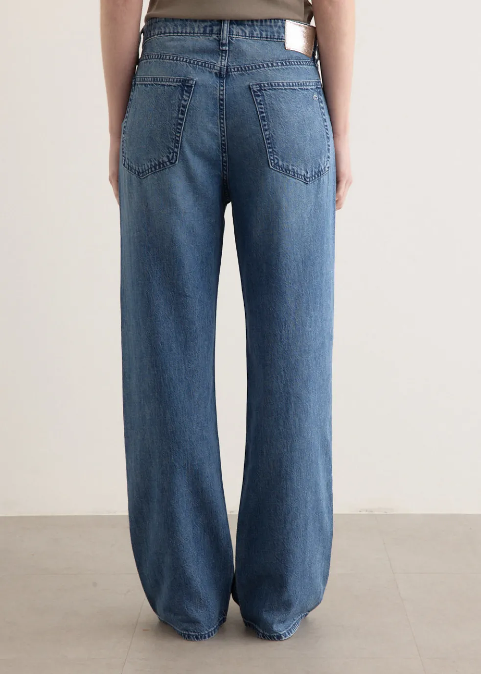 Featherweight Logan Jeans