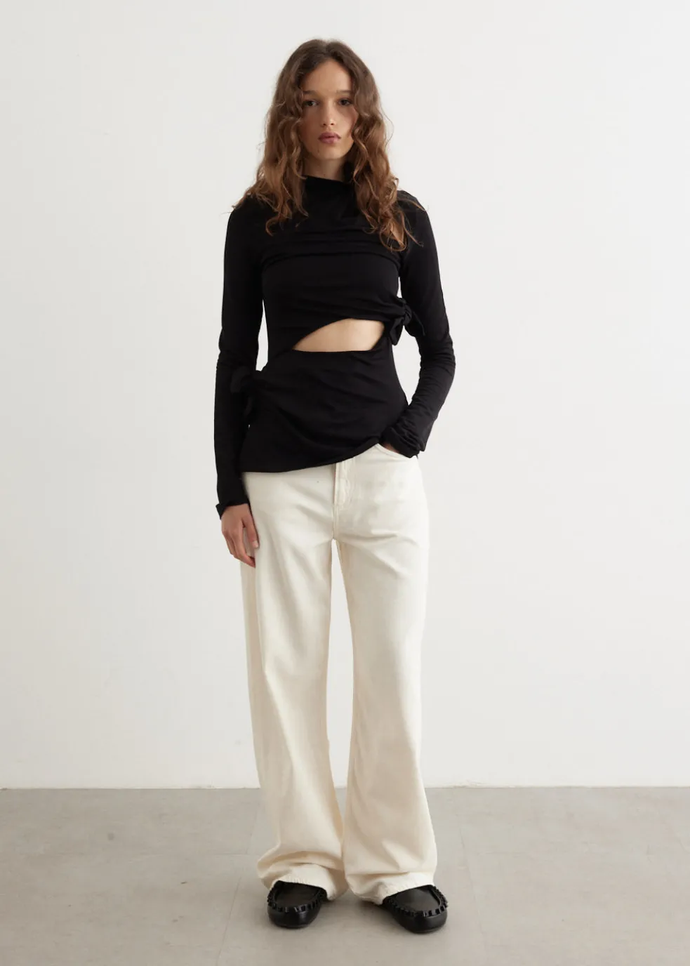 Featherweight Logan Wide Leg Jeans