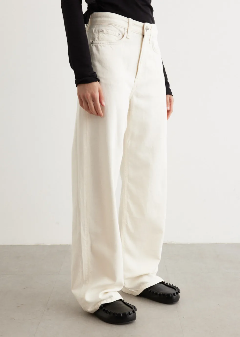 Featherweight Logan Wide Leg Jeans