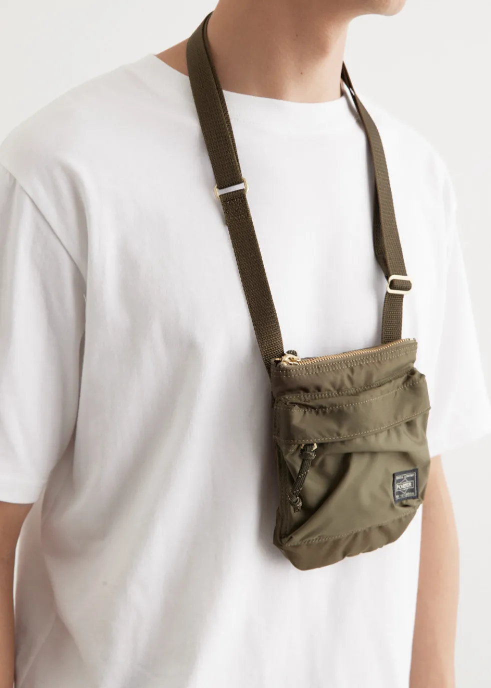 Force Shoulder Pouch