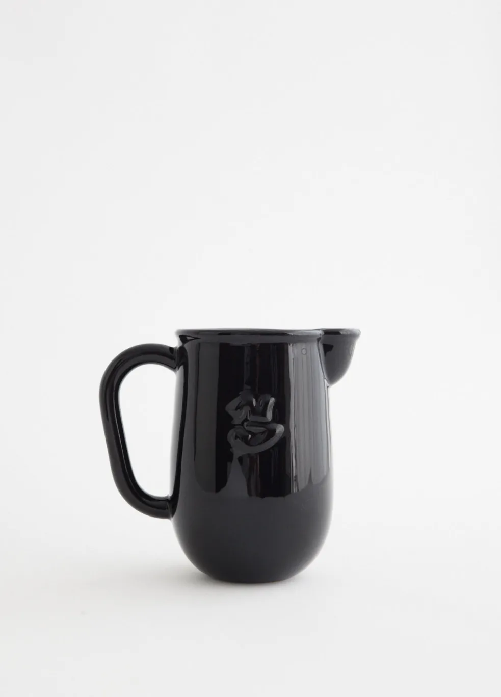Kantine Pitcher
