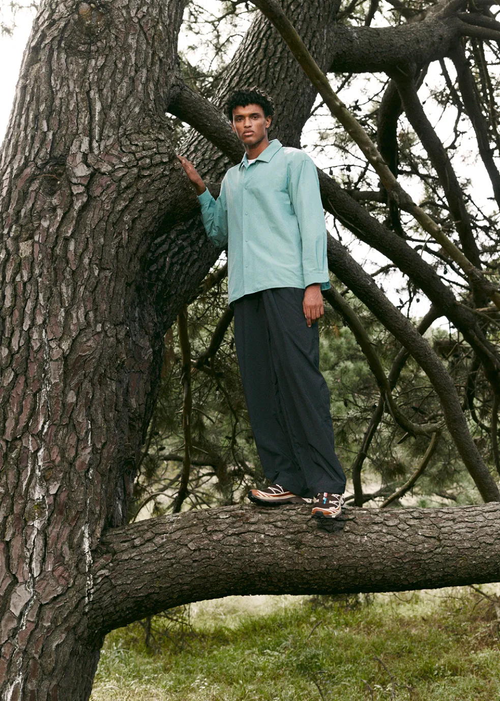 Knee Tuck Wide Pants