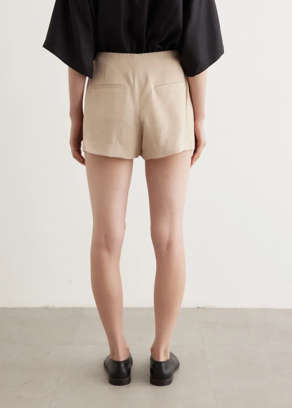 Linea Pleat Shorts