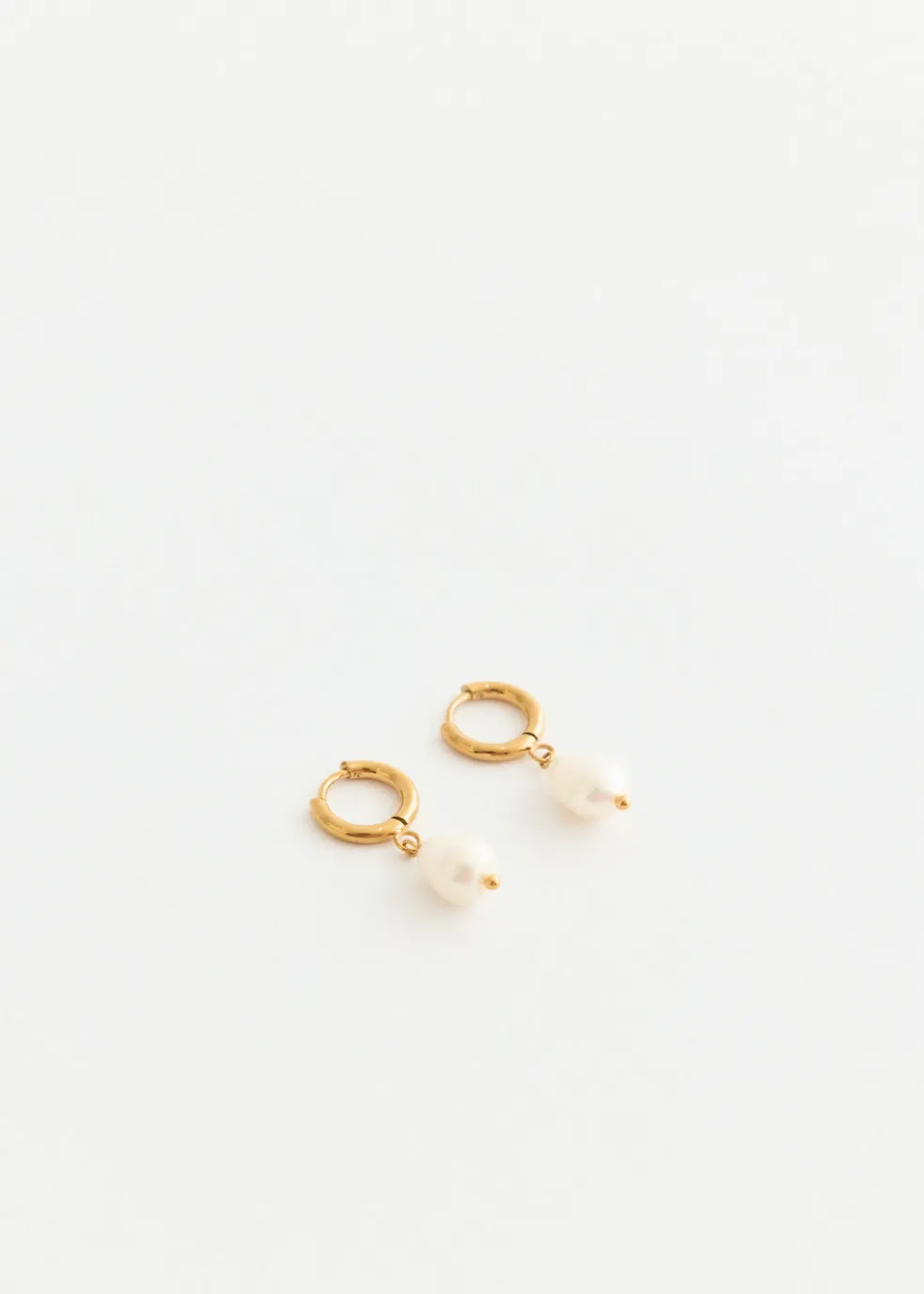Liya Dangling Earrings