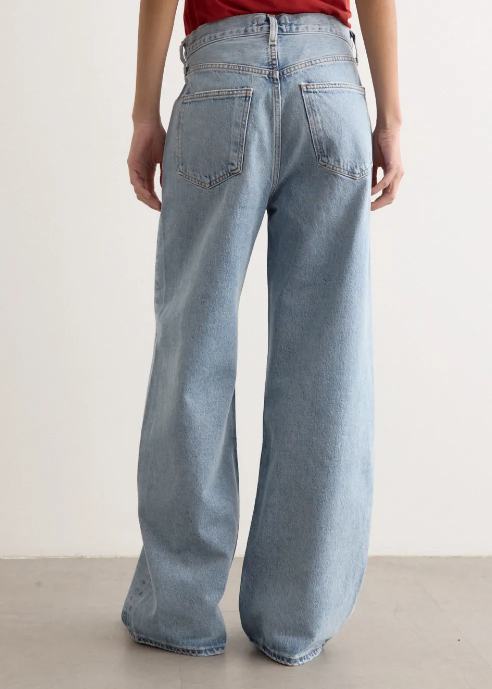 Low Curve Jeans