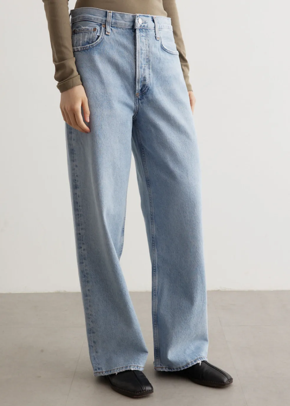 Low Slung Baggy Jeans