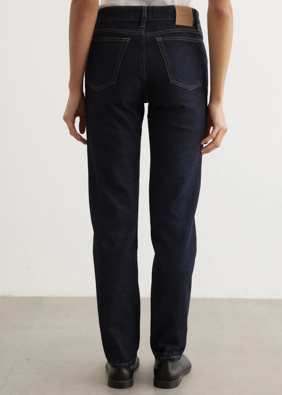 Low Taper Denim Jeans 32