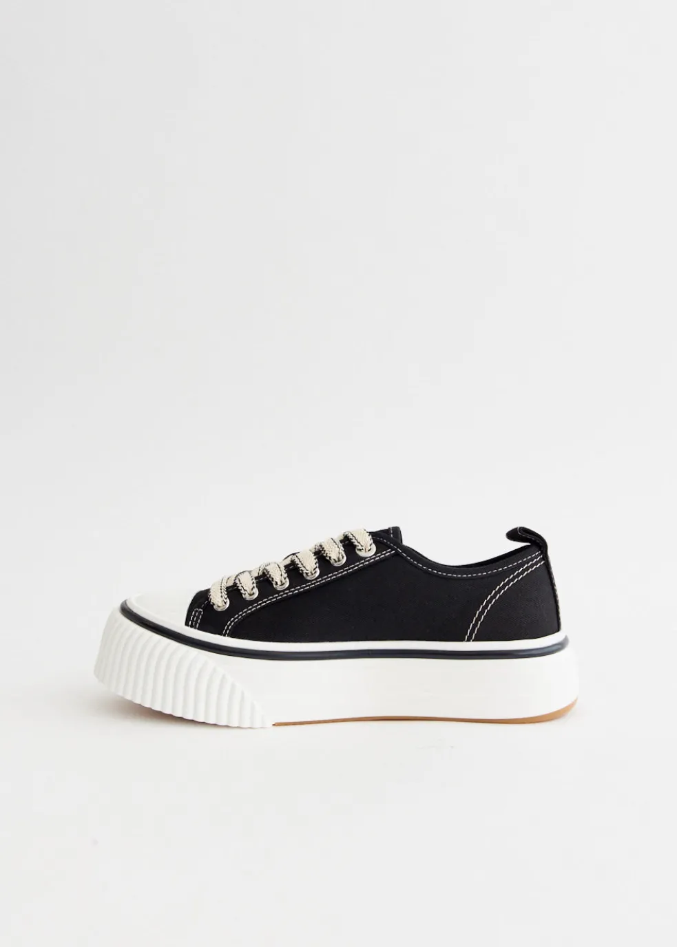 Low Top Ami 1980 Sneakers