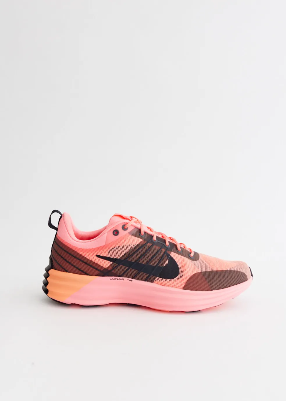 Lunar Roam Premium 'Pink Gaze' Sneakers