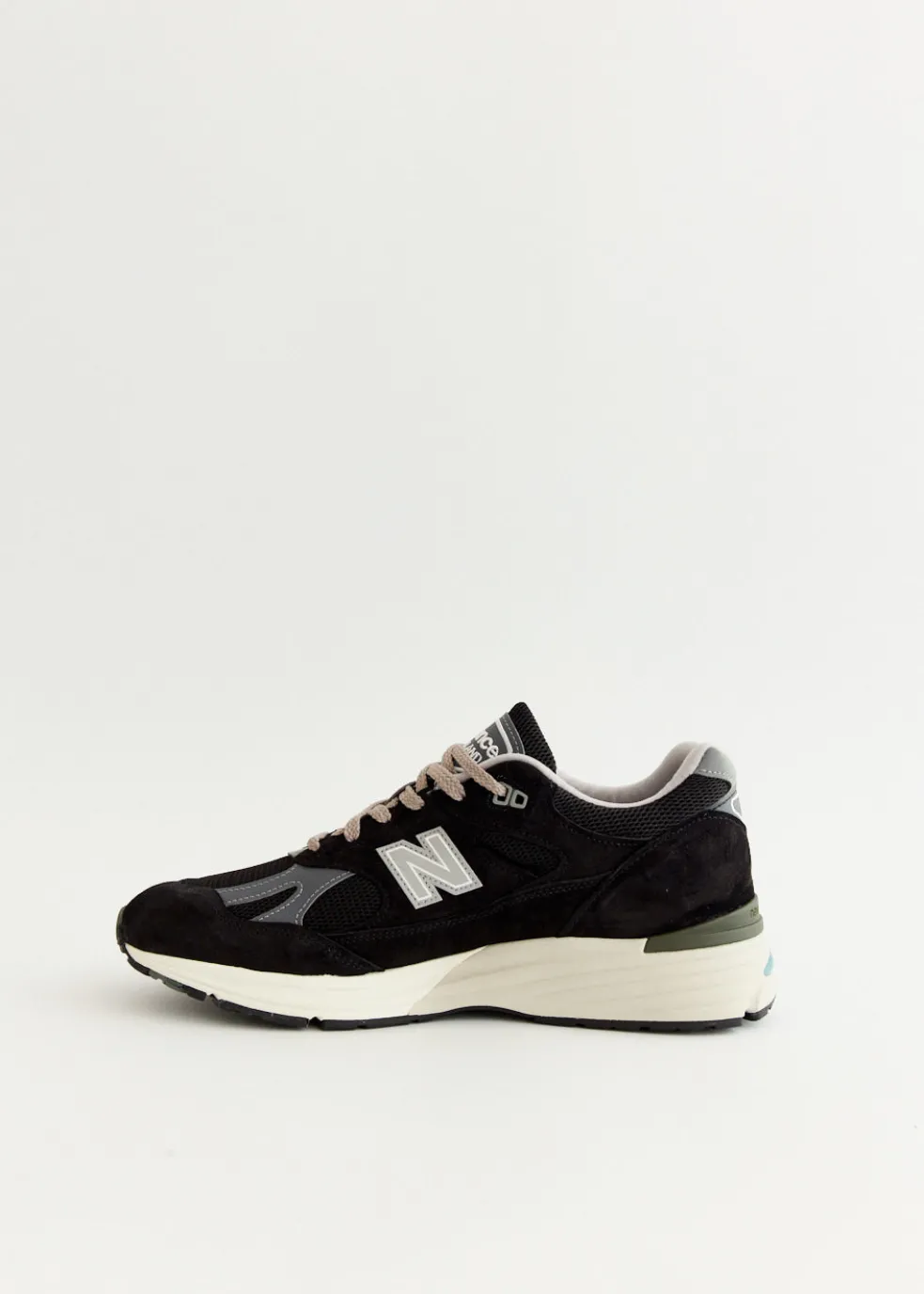 MADE in UK 991v2 'Black' Sneakers