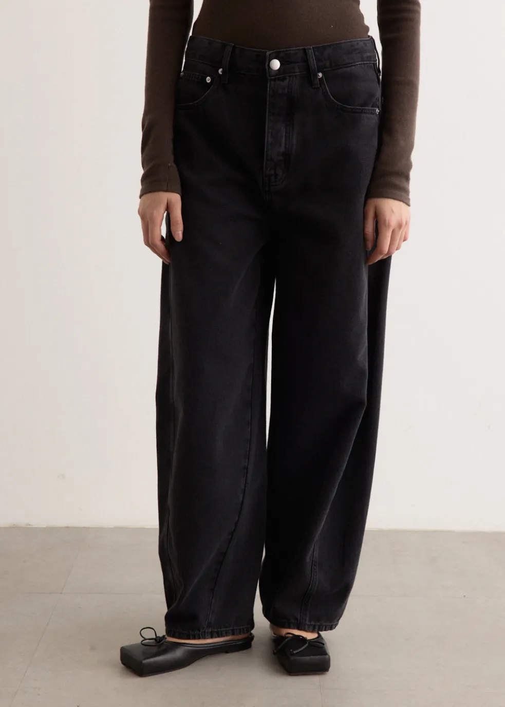 Mid Rise Balloon Jeans