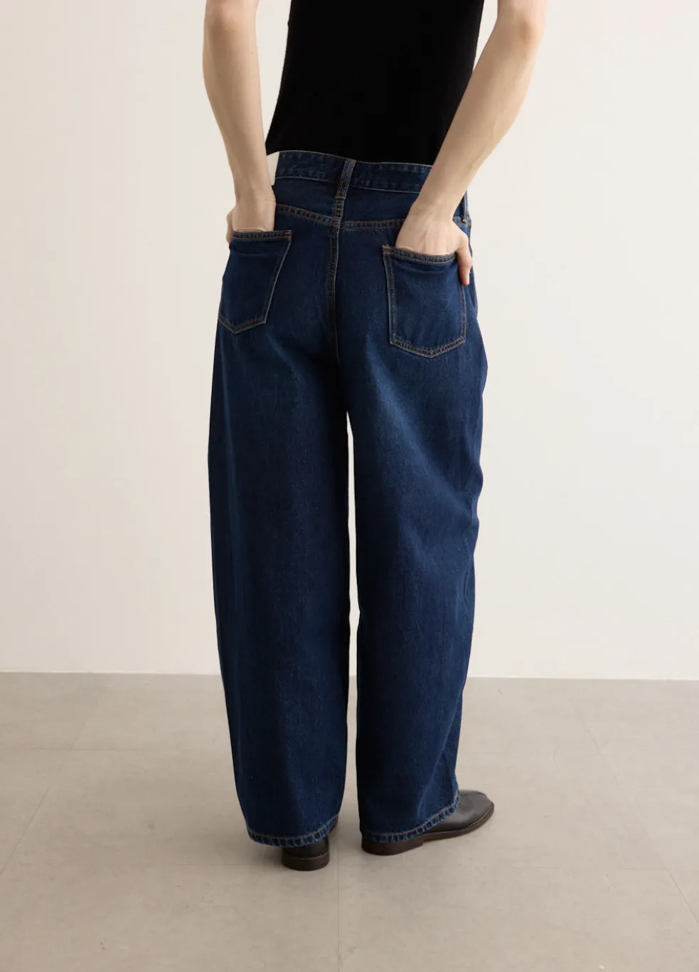 Mid Rise Balloon Jeans