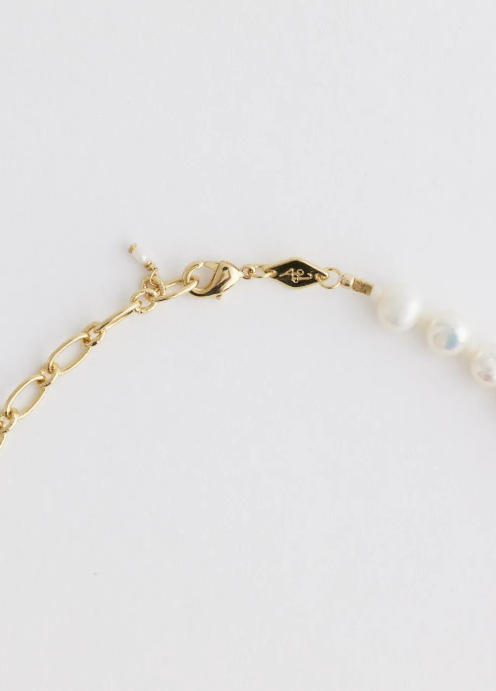 Petit Stellar Pearly Necklace