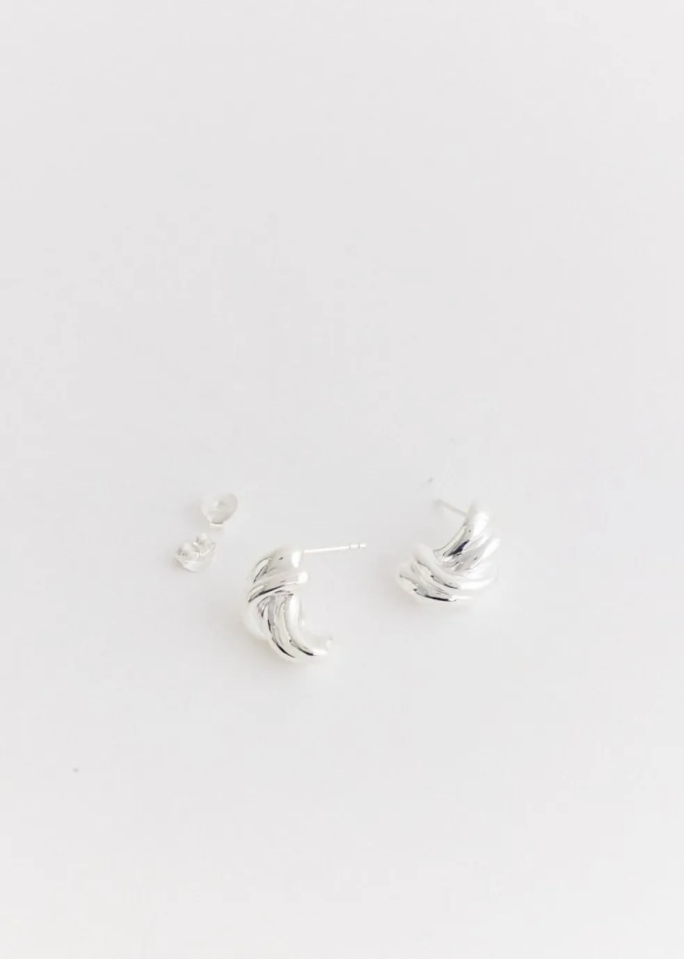 R2197 Kettle Earrings