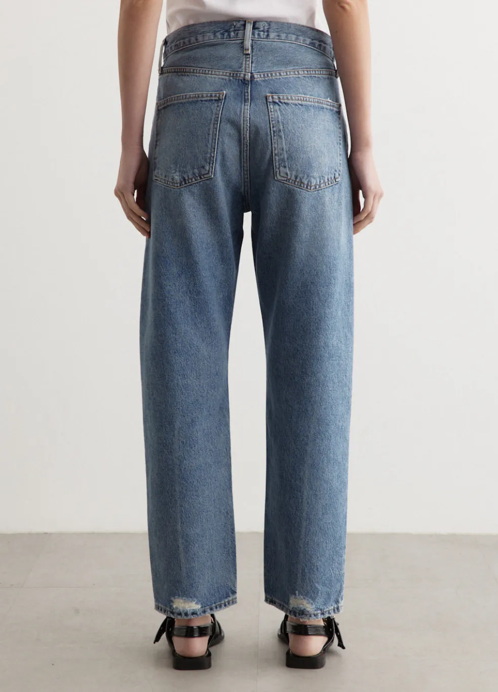 90's Mid Rise Straight Jeans