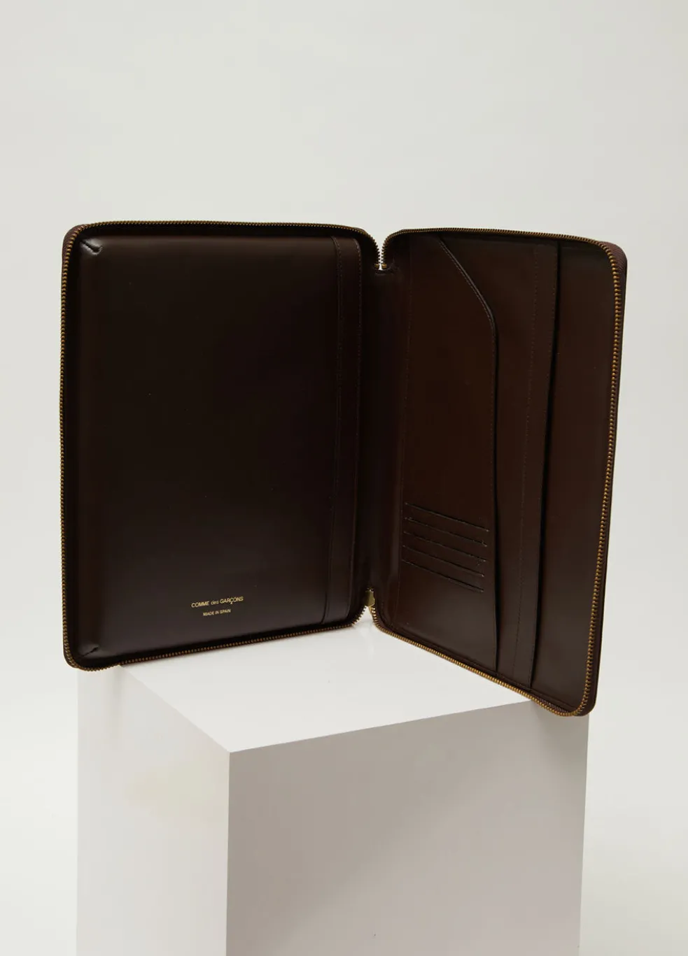 SA0203 Classic Wallet Case