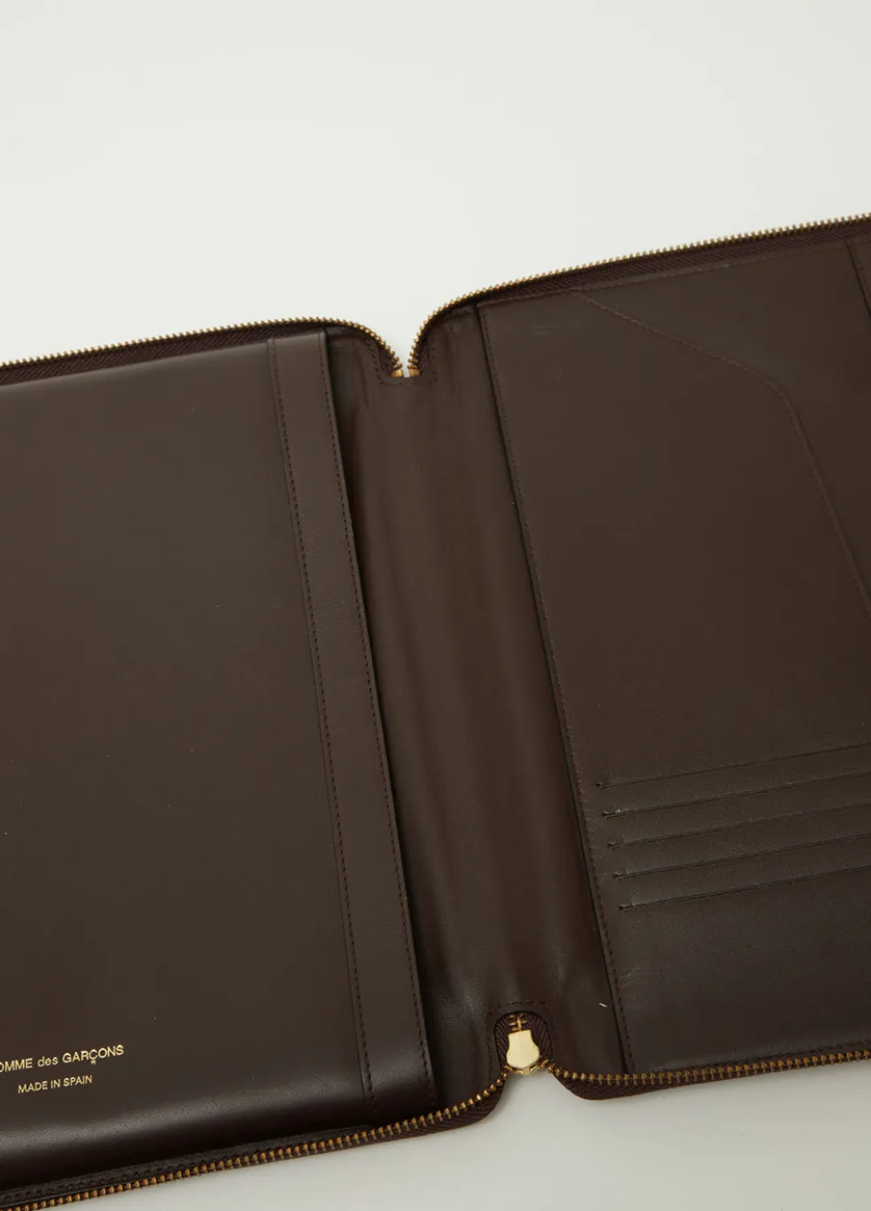 SA0203 Classic Wallet Case