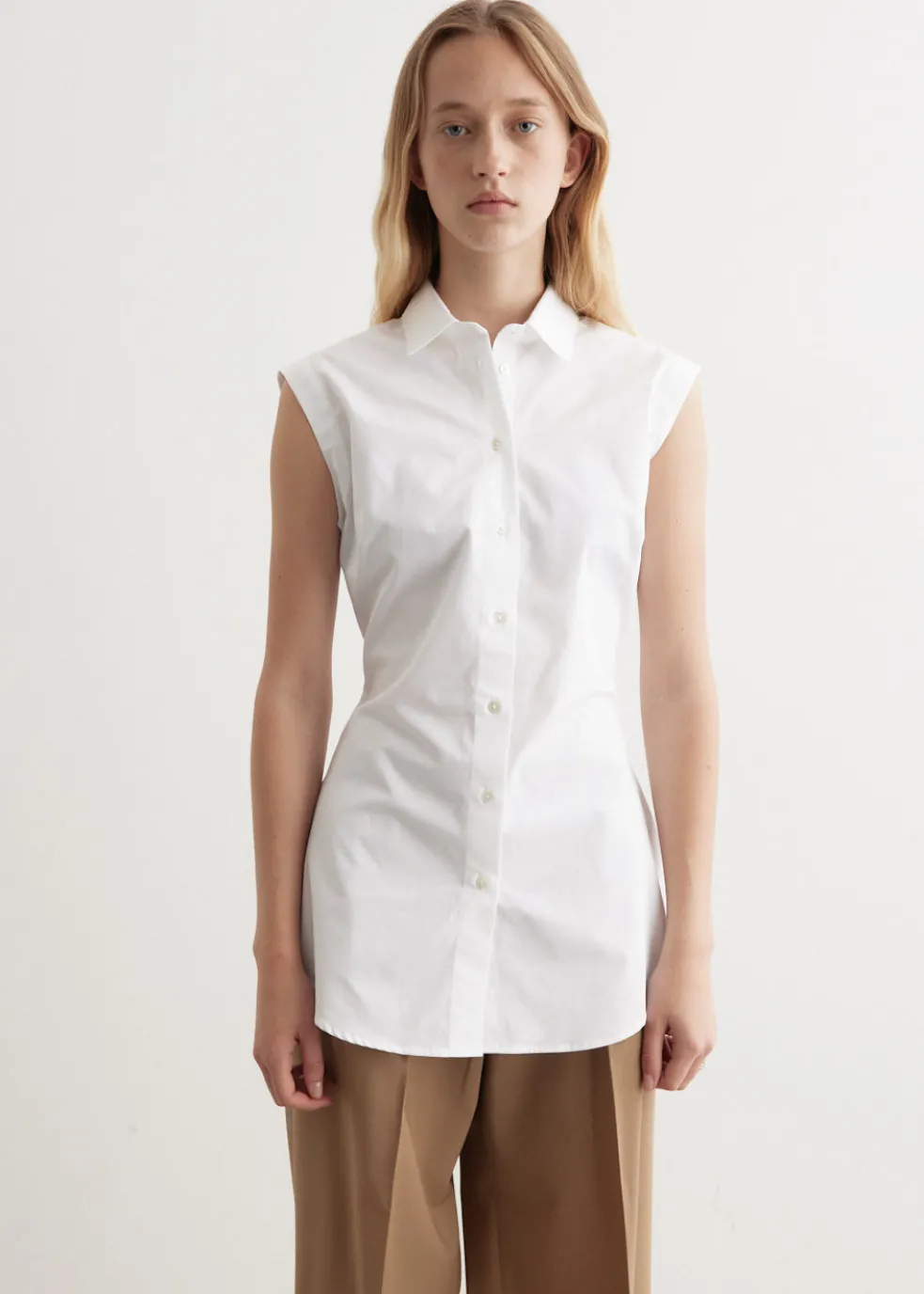 Shaped Poplin Sleeveless Shirt