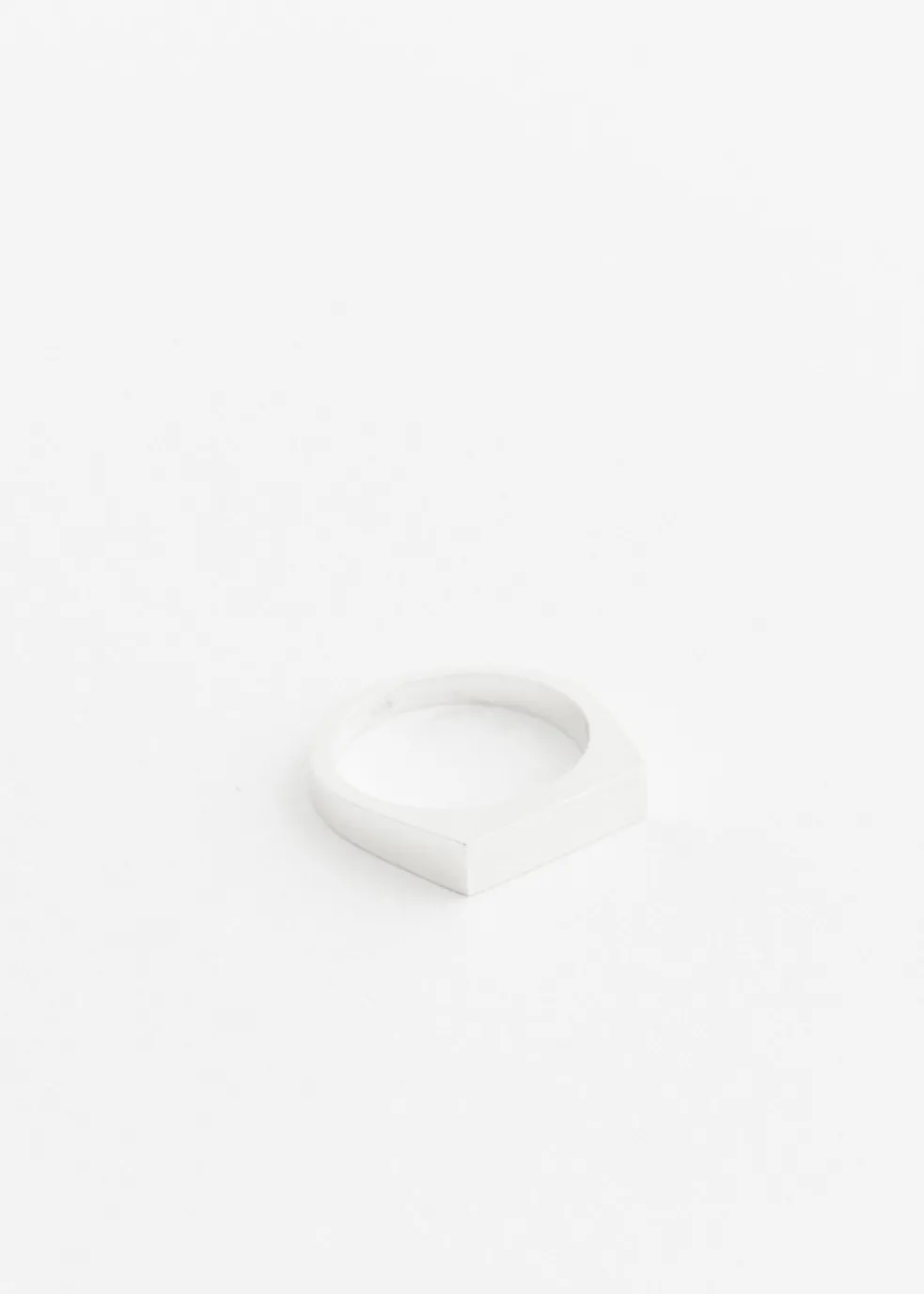 Signet Narrow Rectangle Ring