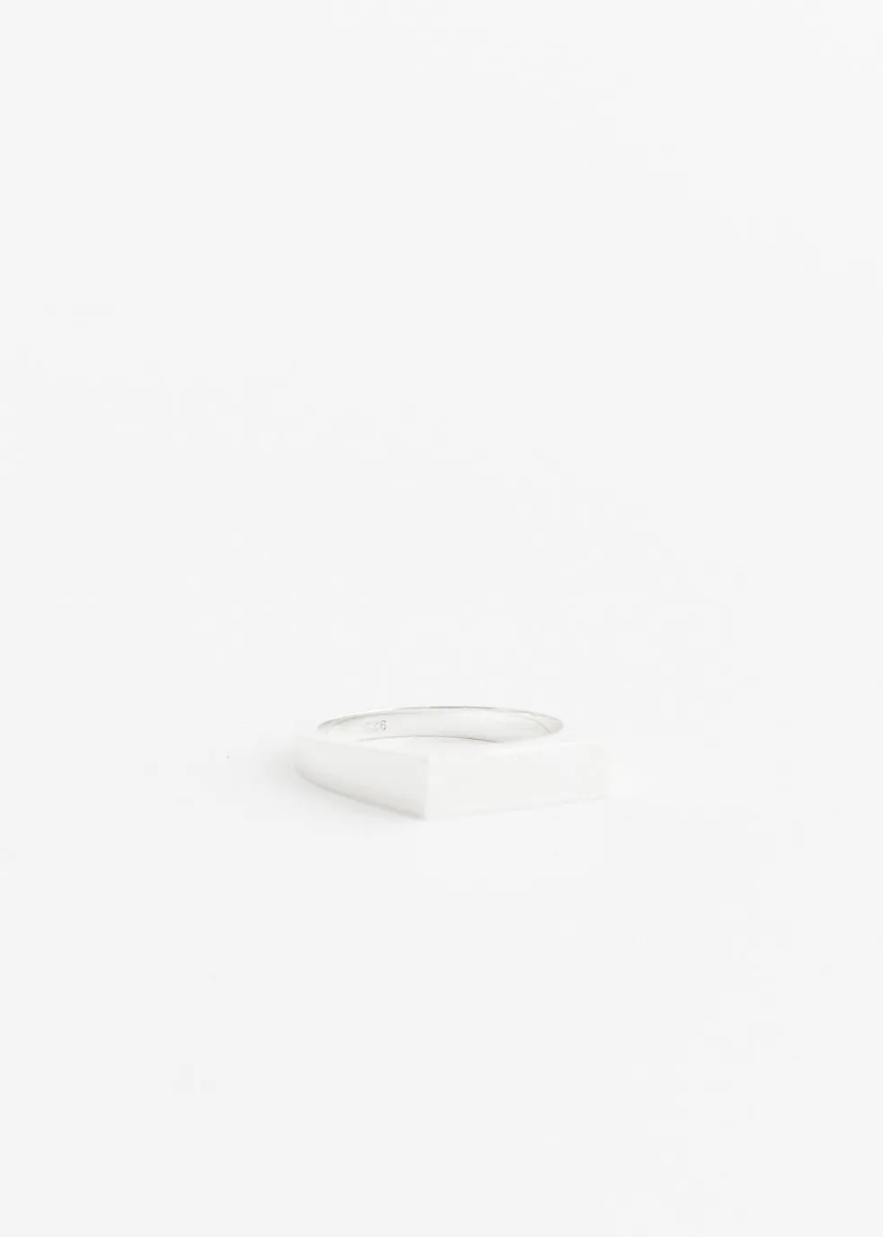 Signet Narrow Rectangle Ring