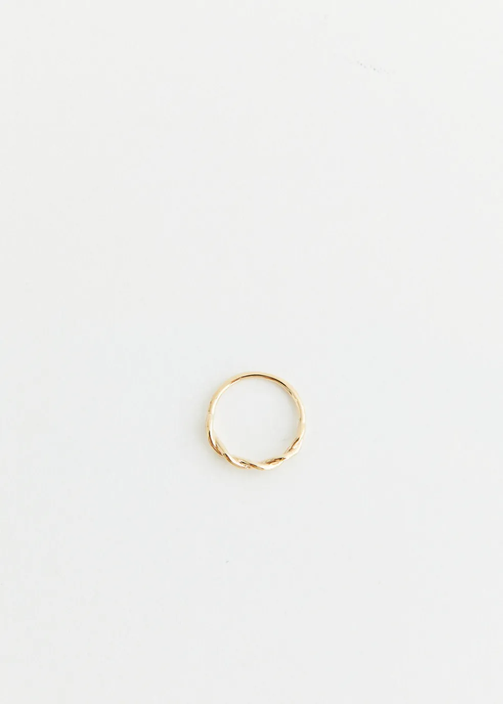 Slim Twist Ring