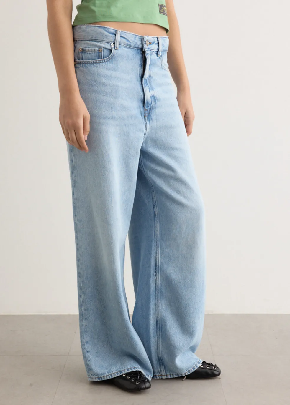 Soft Rigid Denim Baggy Jeans