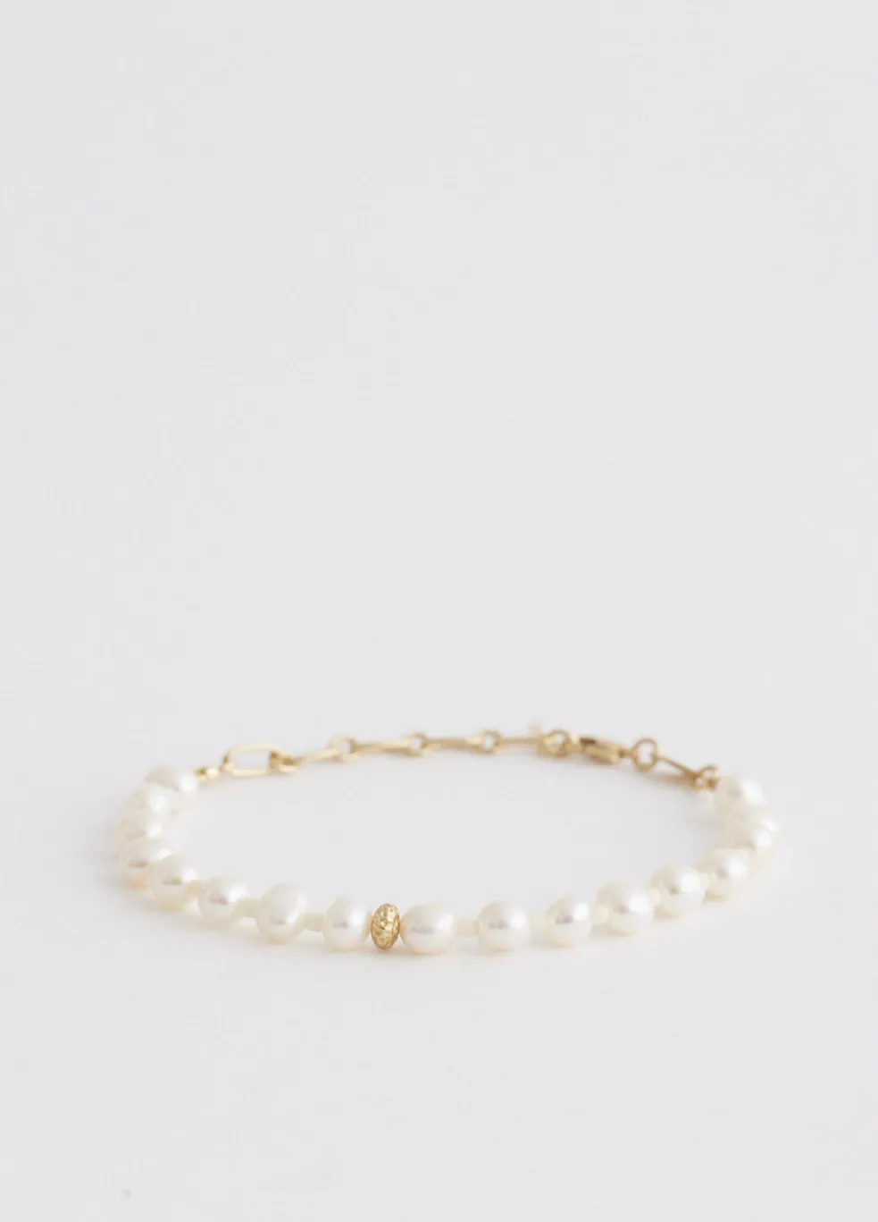 Stellar Pearly Bracelet