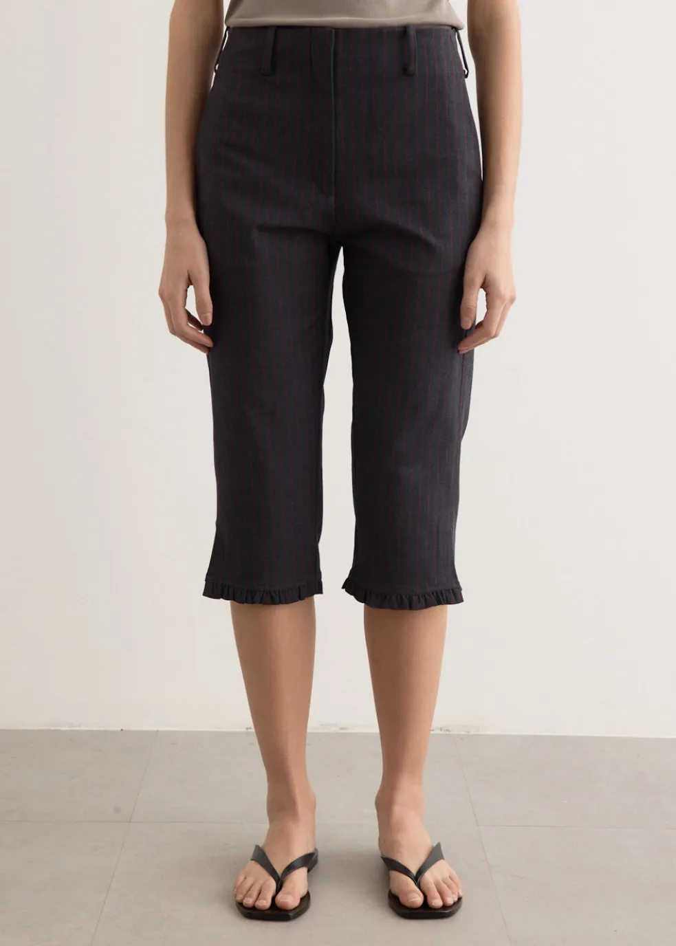 Stretch Stripe Tailoring Capri Pants