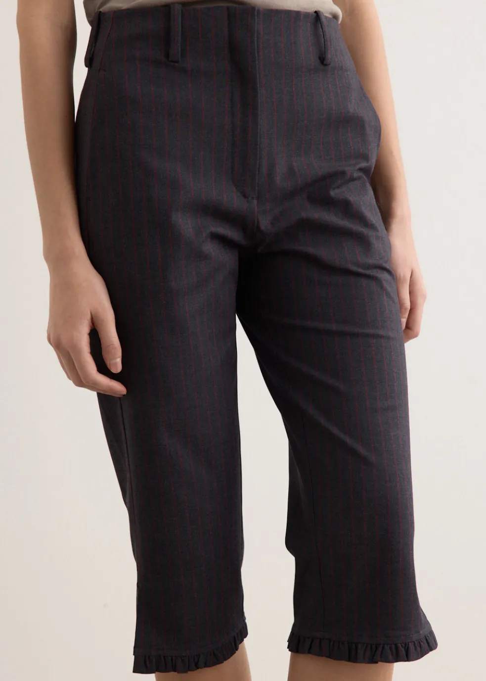 Stretch Stripe Tailoring Capri Pants