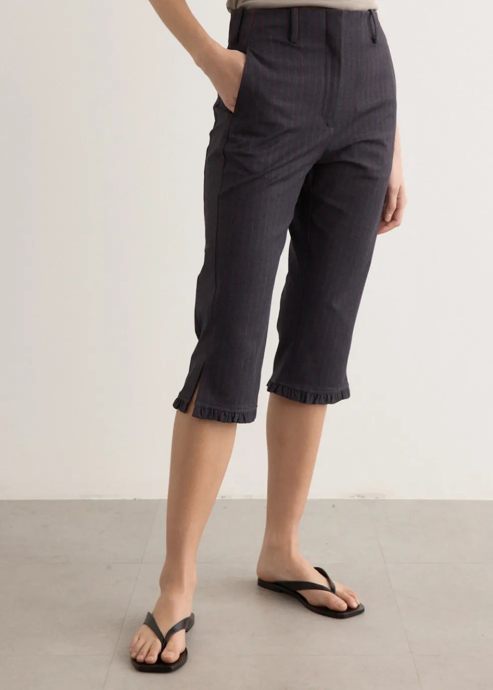 Stretch Stripe Tailoring Capri Pants