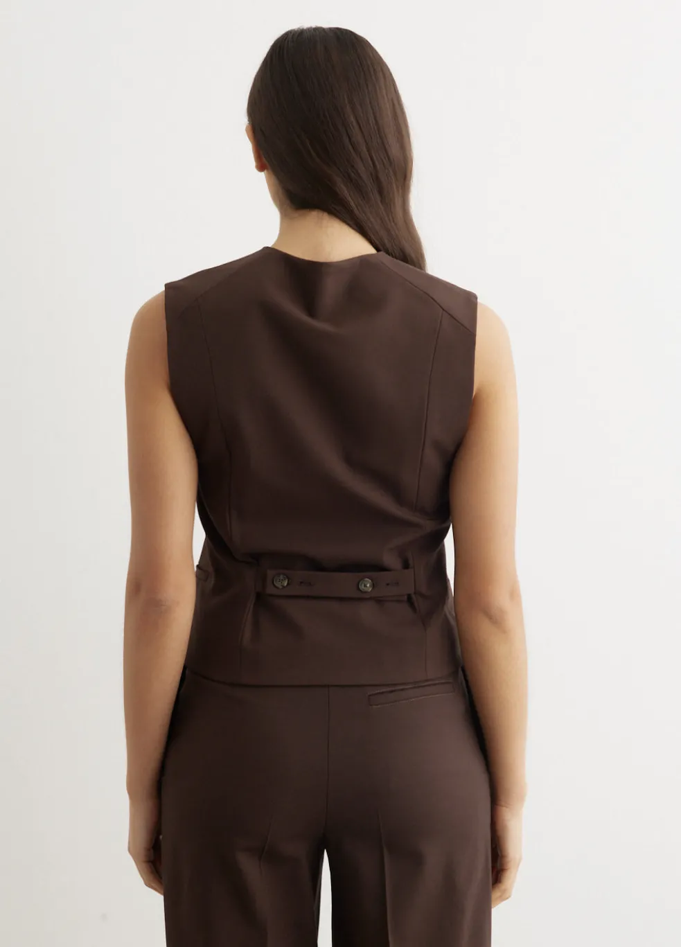 Teora Sleeveless Vest