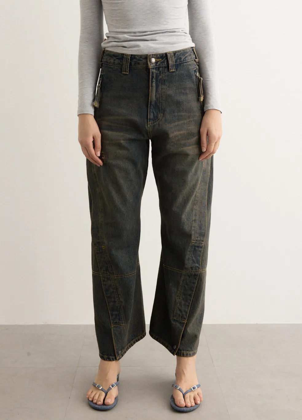 Unisex Twisted Zipper Pocket Jeans