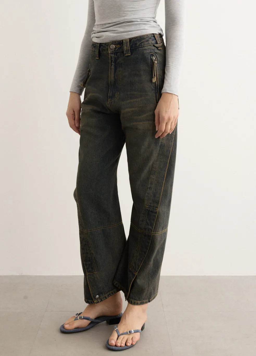 Unisex Twisted Zipper Pocket Jeans