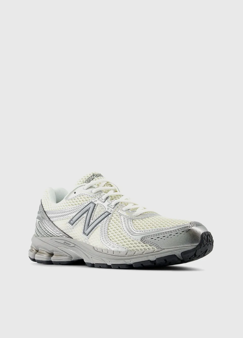 860v2 'Metallic Silver' Sneakers