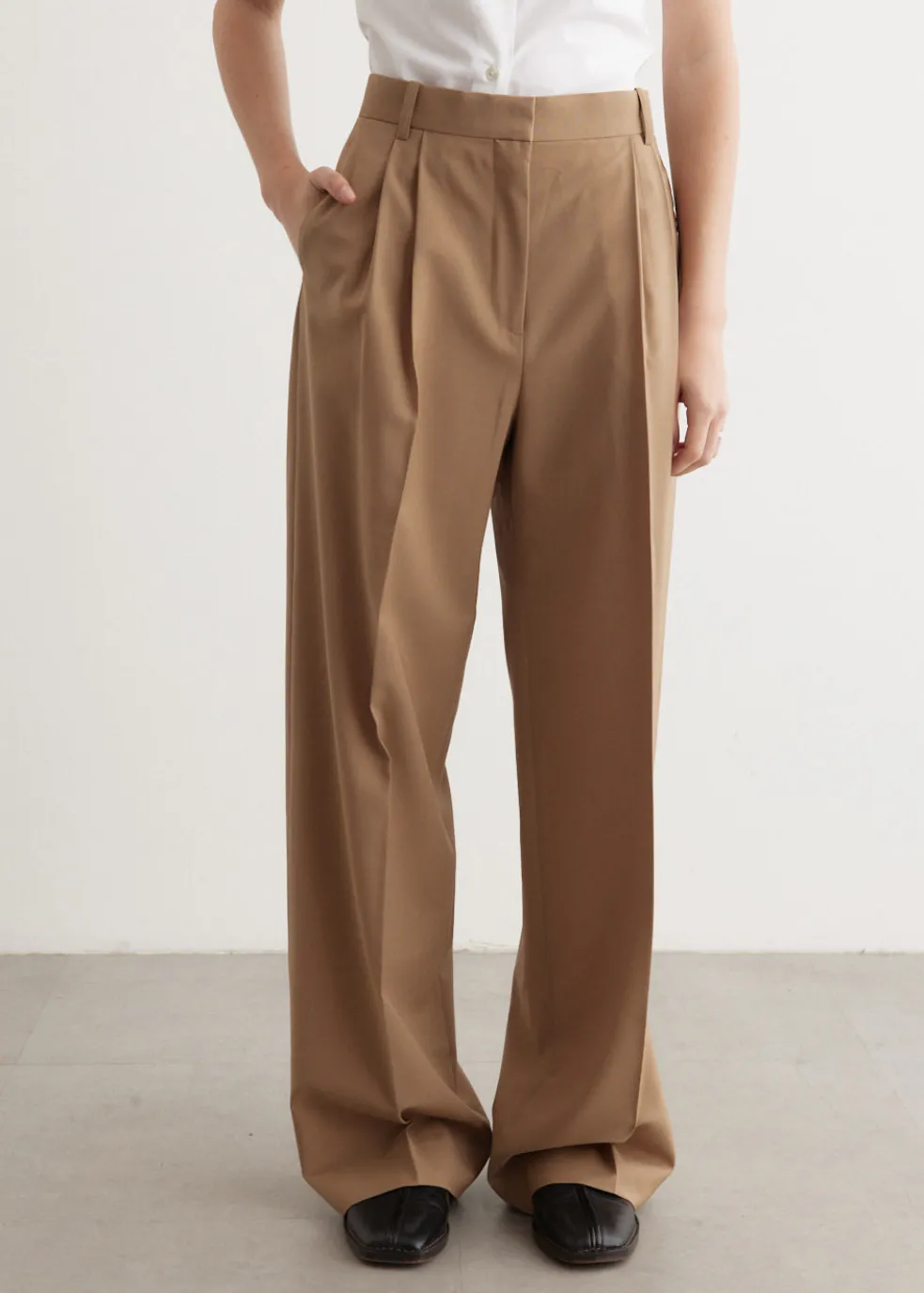 Wide Leg Pleated Trousers