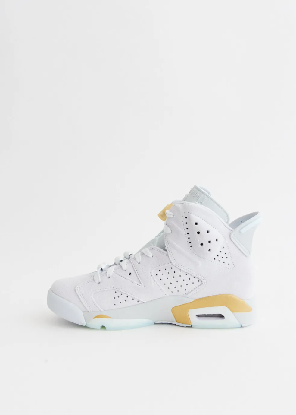 Women's Air Jordan 6 Retro 'Pearl' Sneakers