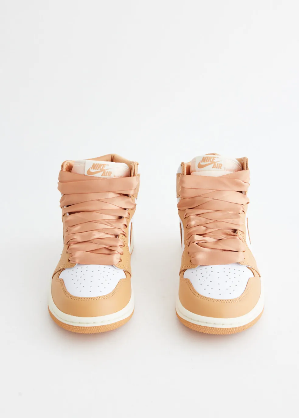 Women's Air Jordan 1 Retro High OG 'Praline' Sneakers